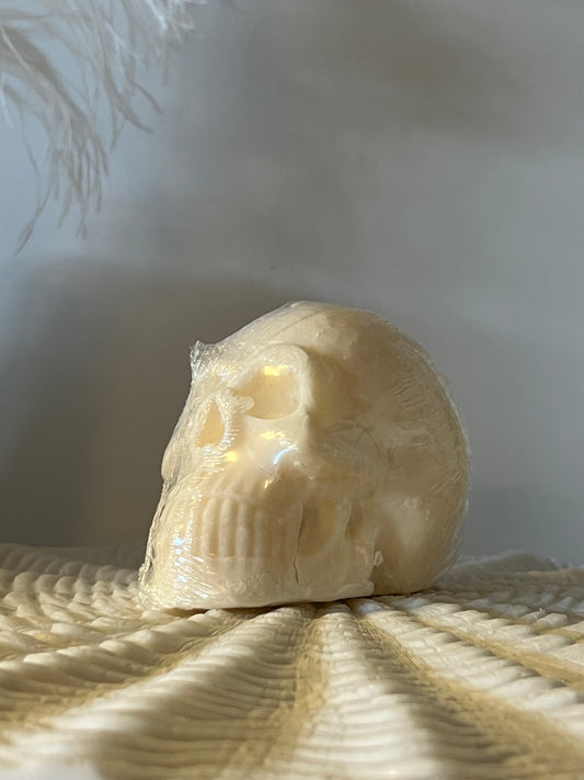 KARMA SKULL CANDLE